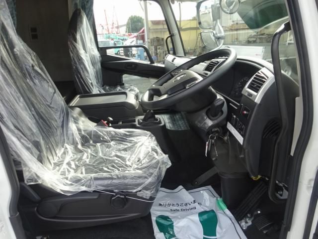 MITSUBISHI FUSOU FIGHTER 2023