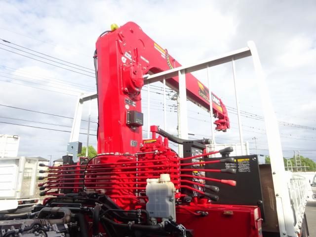 MITSUBISHI FUSOU FIGHTER 2023