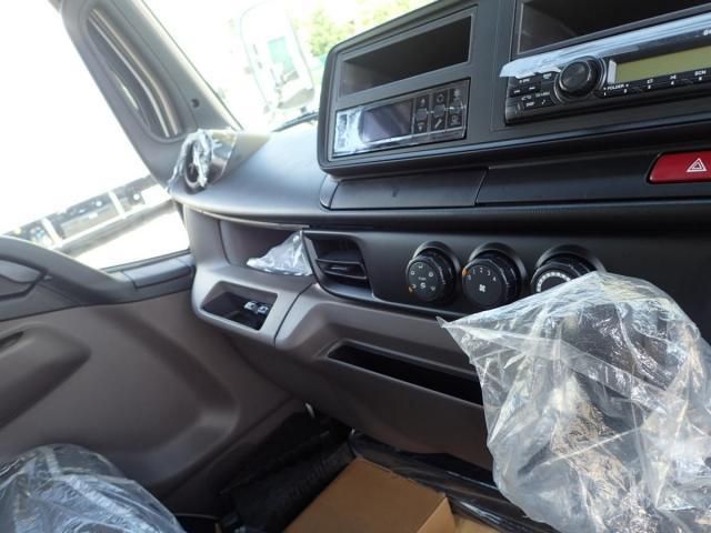 MITSUBISHI CANTER 2025