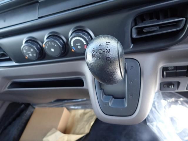 MITSUBISHI CANTER 2025