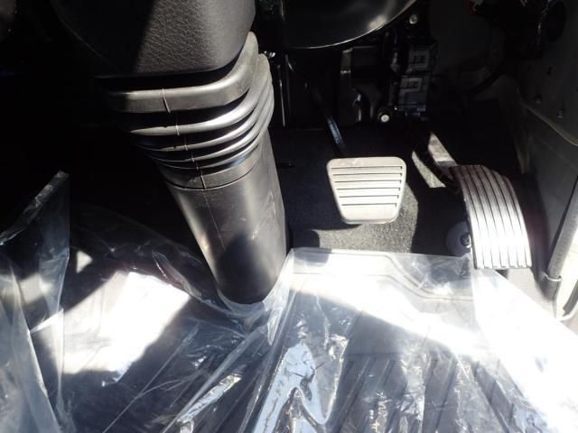 MITSUBISHI CANTER 2025