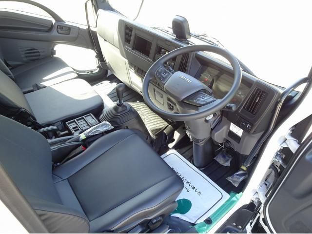 ISUZU FORWARD 2024