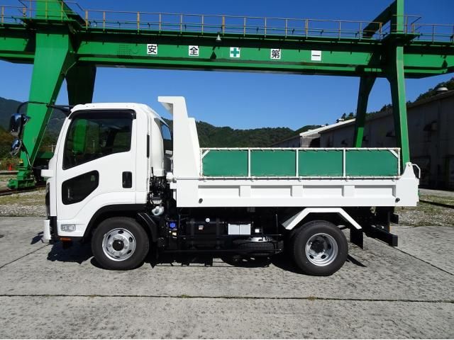 ISUZU FORWARD 2024