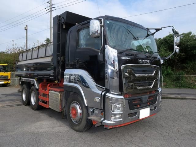 ISUZU GIGA 2018