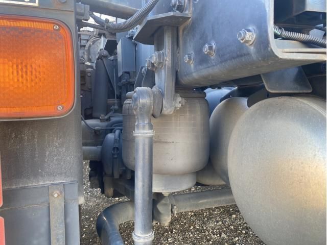 MITSUBISHI FUSOU SUPER GREAT 2016