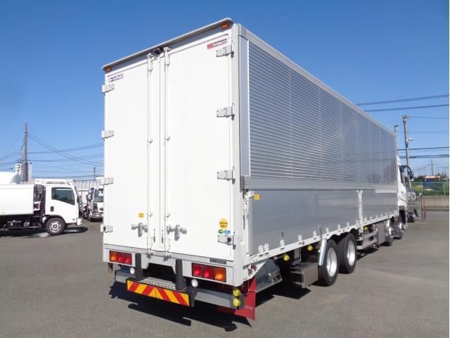 MITSUBISHI FUSOU SUPER GREAT 2023