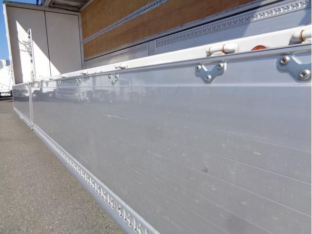 MITSUBISHI FUSOU SUPER GREAT 2023