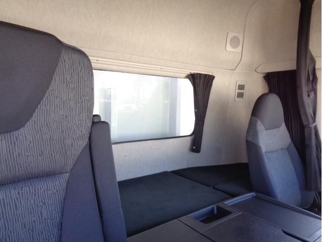 MITSUBISHI FUSOU SUPER GREAT 2023