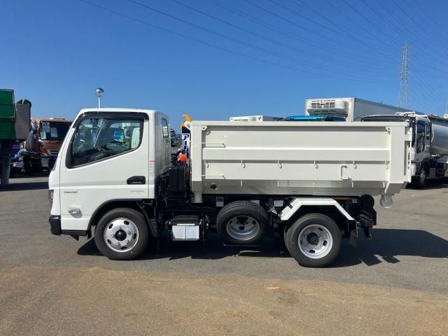 MITSUBISHI CANTER 2025