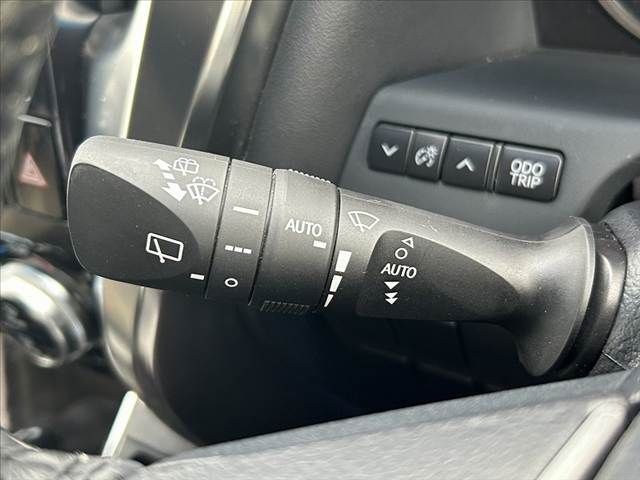 TOYOTA VELLFIRE 2015