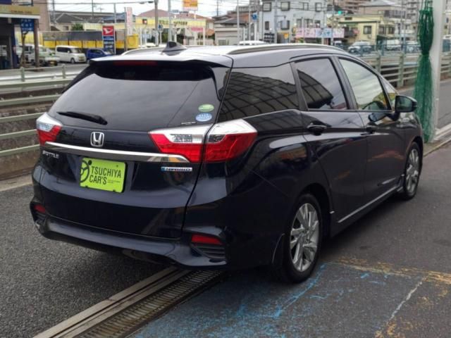 HONDA SHUTTLE HYBRID 2016