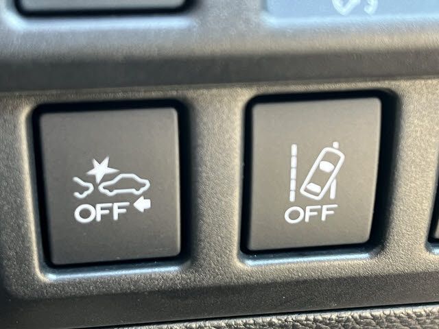 SUBARU LEGACY B4 2015