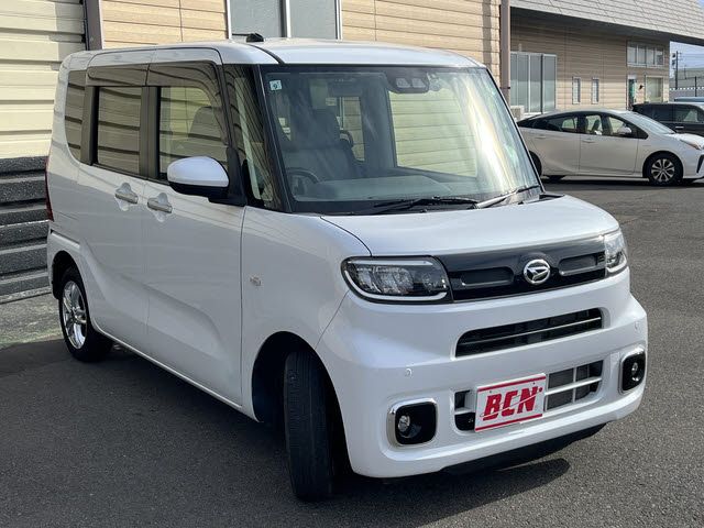 DAIHATSU TANTO 4WD 2019