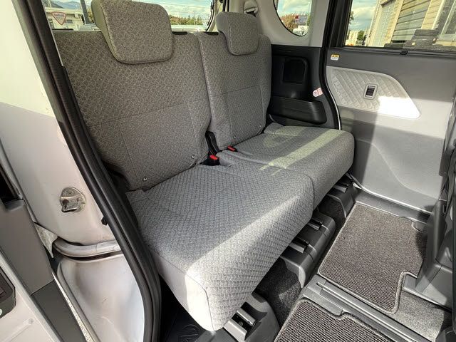 DAIHATSU TANTO 4WD 2019