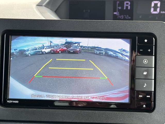 DAIHATSU TANTO 4WD 2019