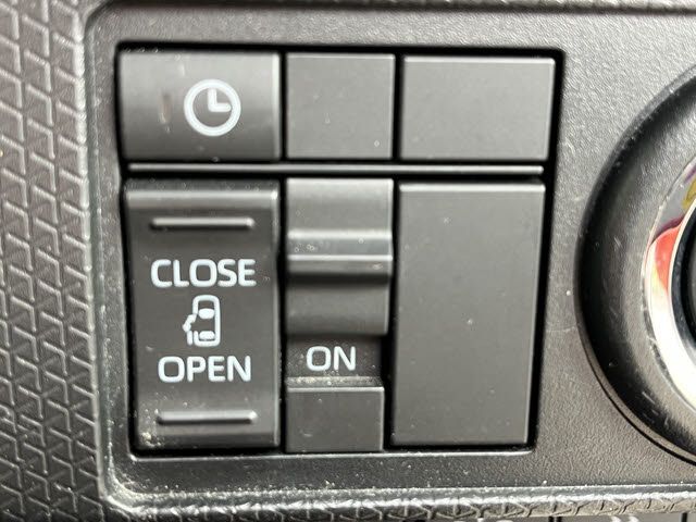 DAIHATSU TANTO 4WD 2019