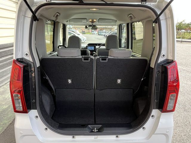 DAIHATSU TANTO 4WD 2019