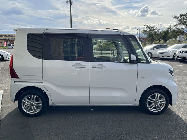 DAIHATSU TANTO 4WD 2019