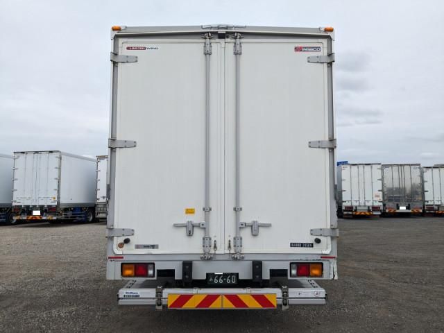 MITSUBISHI FUSOU FIGHTER 2023