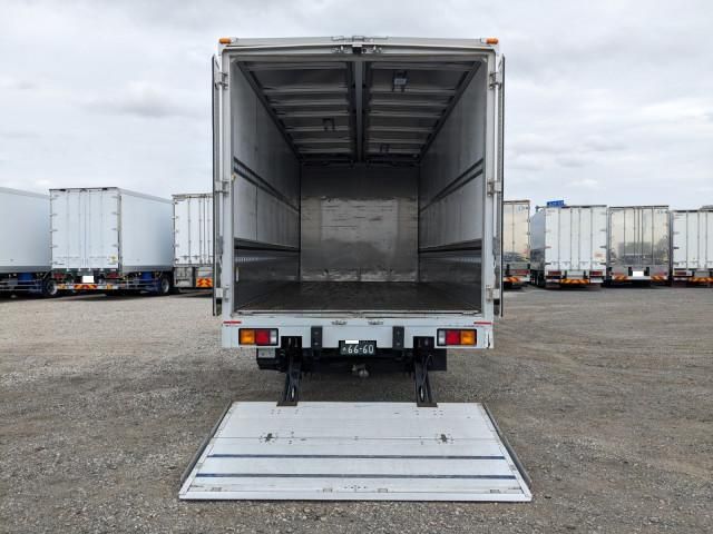 MITSUBISHI FUSOU FIGHTER 2023