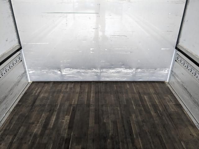 MITSUBISHI FUSOU FIGHTER 2023