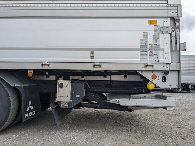 MITSUBISHI FUSOU FIGHTER 2023