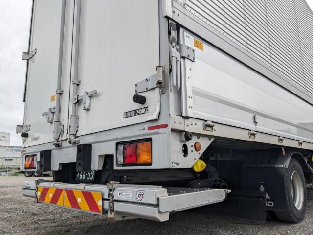 MITSUBISHI FUSOU FIGHTER 2023