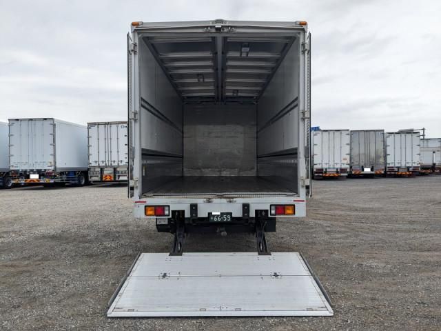 MITSUBISHI FUSOU FIGHTER 2023