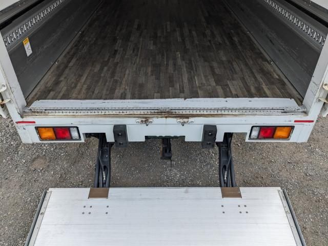 MITSUBISHI FUSOU FIGHTER 2023