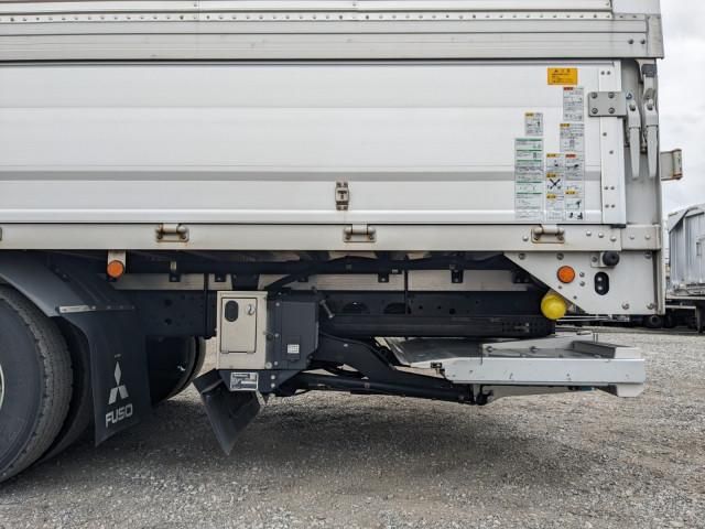 MITSUBISHI FUSOU FIGHTER 2023