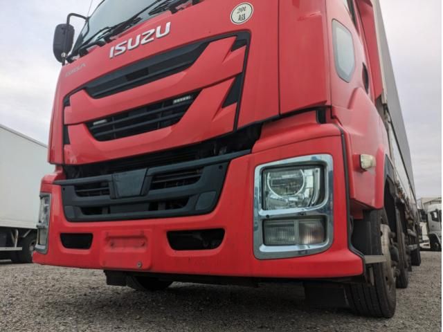 ISUZU GIGA 2018