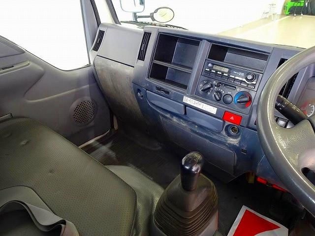 ISUZU ELF 2012