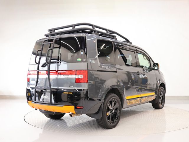 MITSUBISHI DELICA D:5 4WD 2017