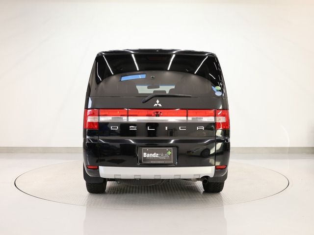 MITSUBISHI DELICA D:5 2WD 2017