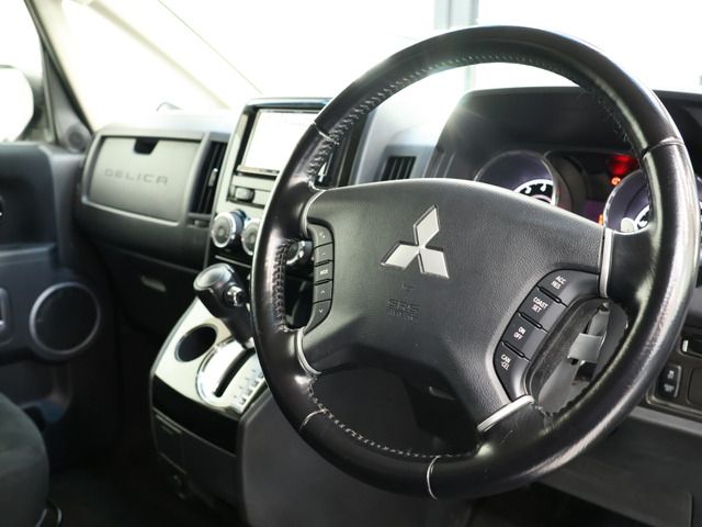 MITSUBISHI DELICA D:5 2WD 2017