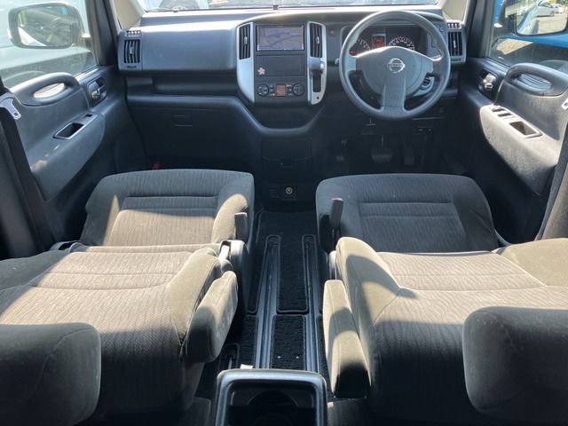 NISSAN SERENA  WG 2010