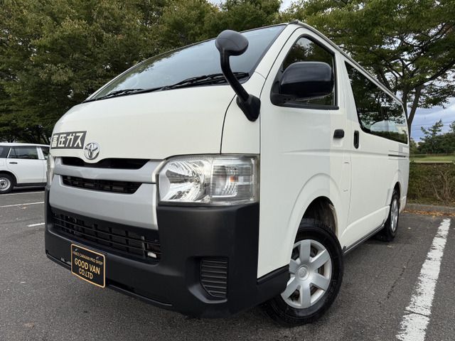 TOYOTA HIACE van 4WD 2014