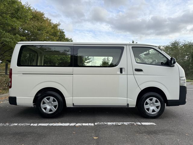 TOYOTA HIACE van 4WD 2014