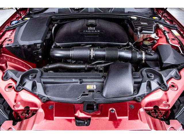 JAGUAR JAGUAR XFseries 2013