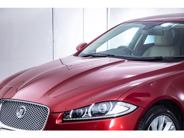 JAGUAR JAGUAR XFseries 2013