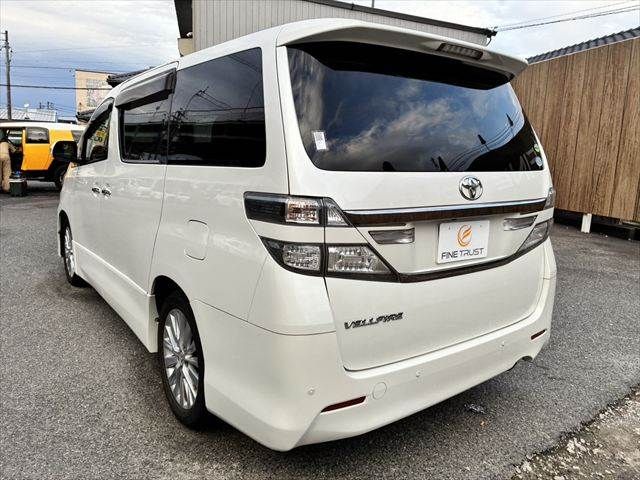 TOYOTA VELLFIRE 2014
