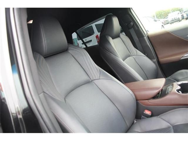 TOYOTA HARRIER 2WD 2020