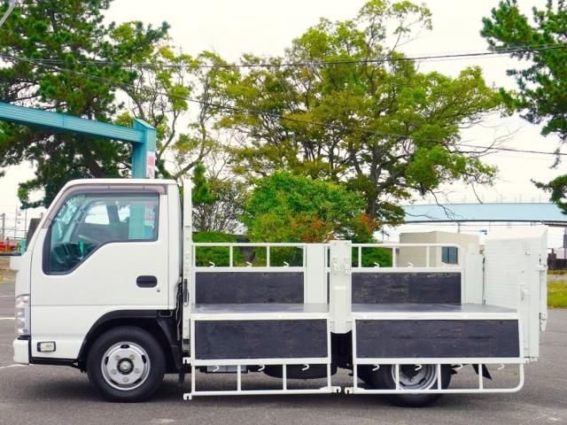 ISUZU ELF 2018