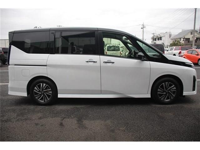 NISSAN SERENA  WG 2023