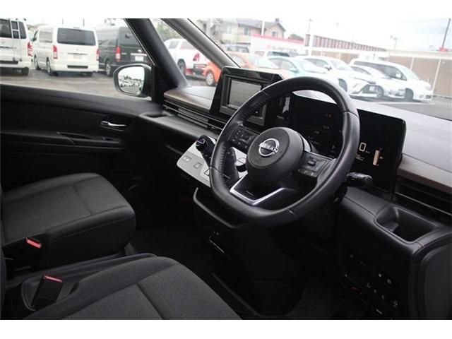 NISSAN SERENA  WG 2023