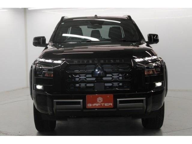 MITSUBISHI TRITON 2025