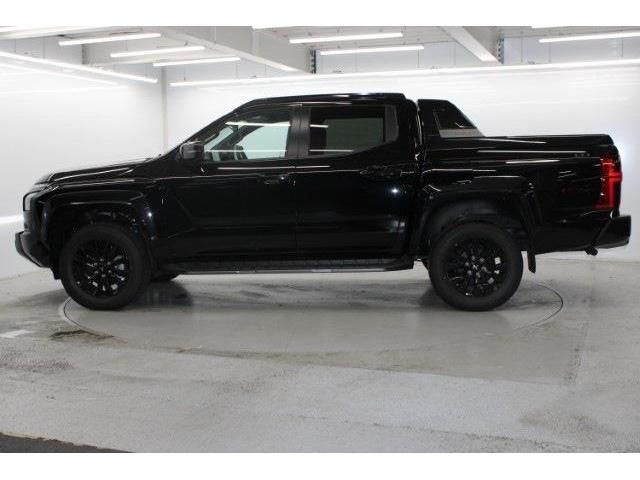 MITSUBISHI TRITON 2025