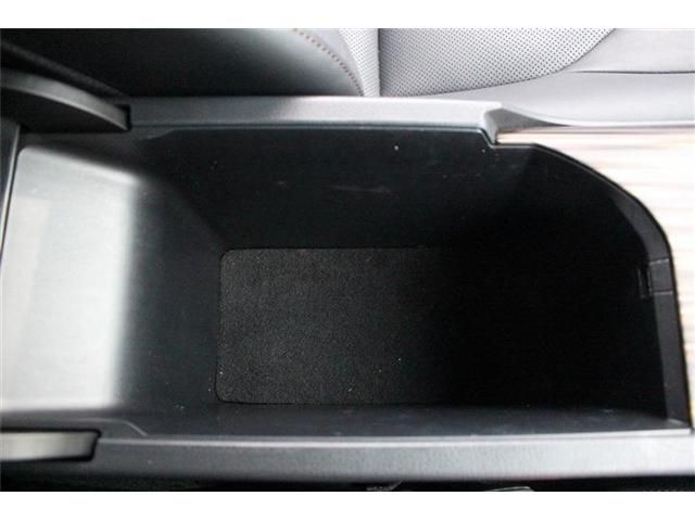 TOYOTA CAMRY HYBRID 2017