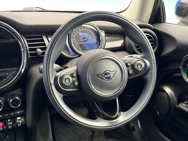 BMW MINI COOPER SD 2020