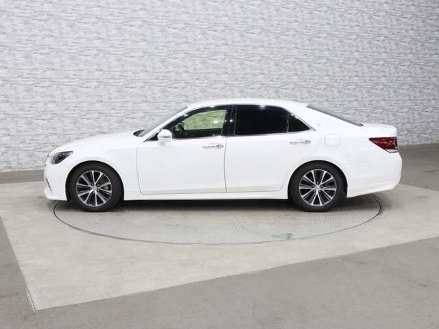 TOYOTA CROWN sedan 2016